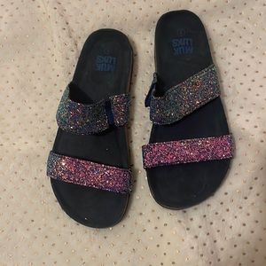 Size 9 Muk Luk sparkly sandals. Never worn.